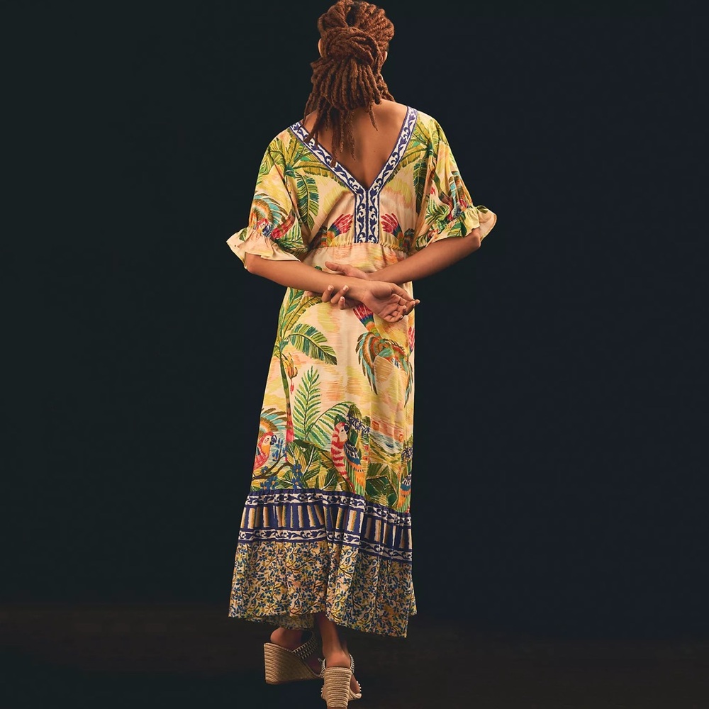 NWT Farm Rio V-Neck Macaw Paradise Maxi Dress Bird Size M Medium - Picture 3 of 5